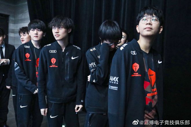 许多运动员 许多运动员